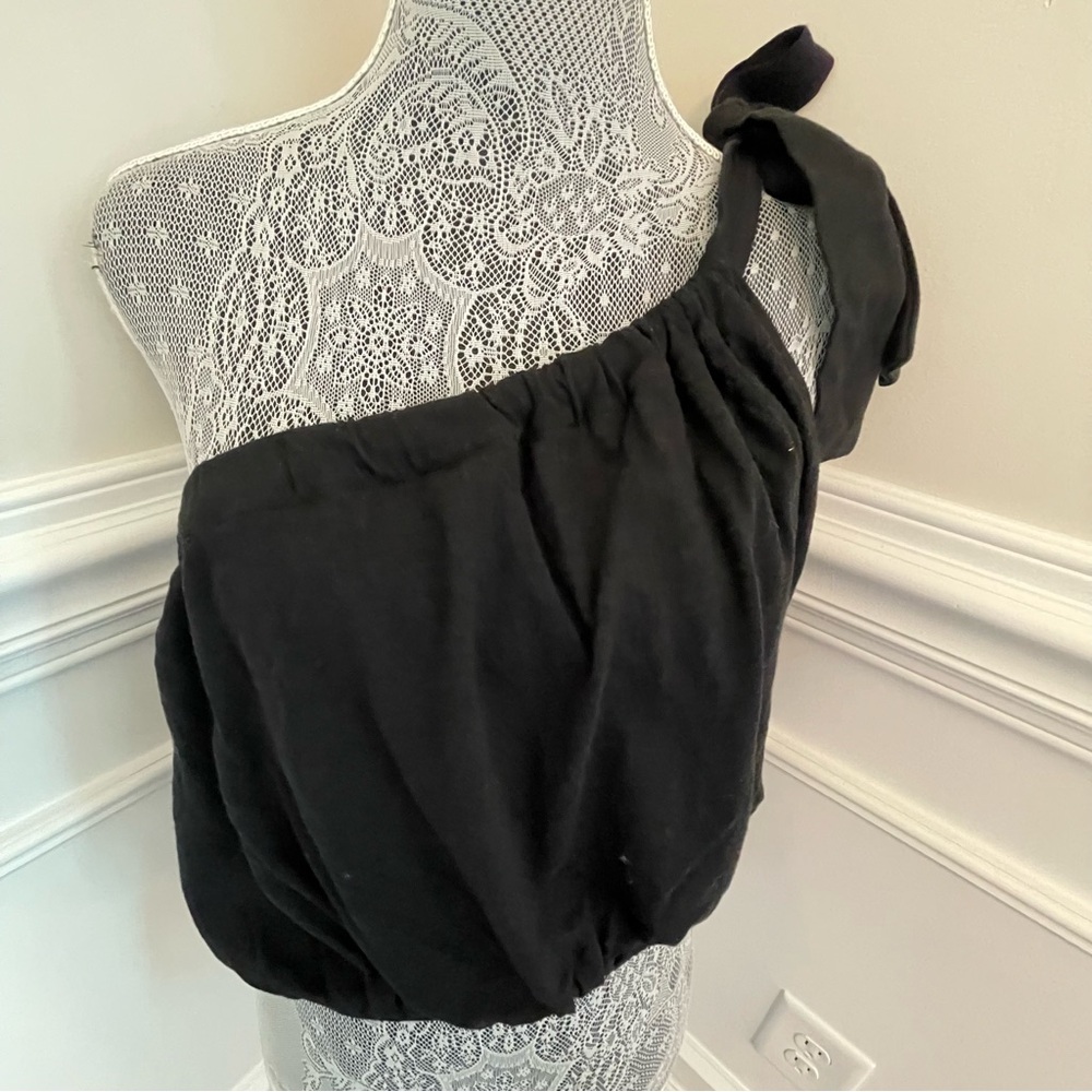 Express Womens Black One Shoulder Blouse Size S New
